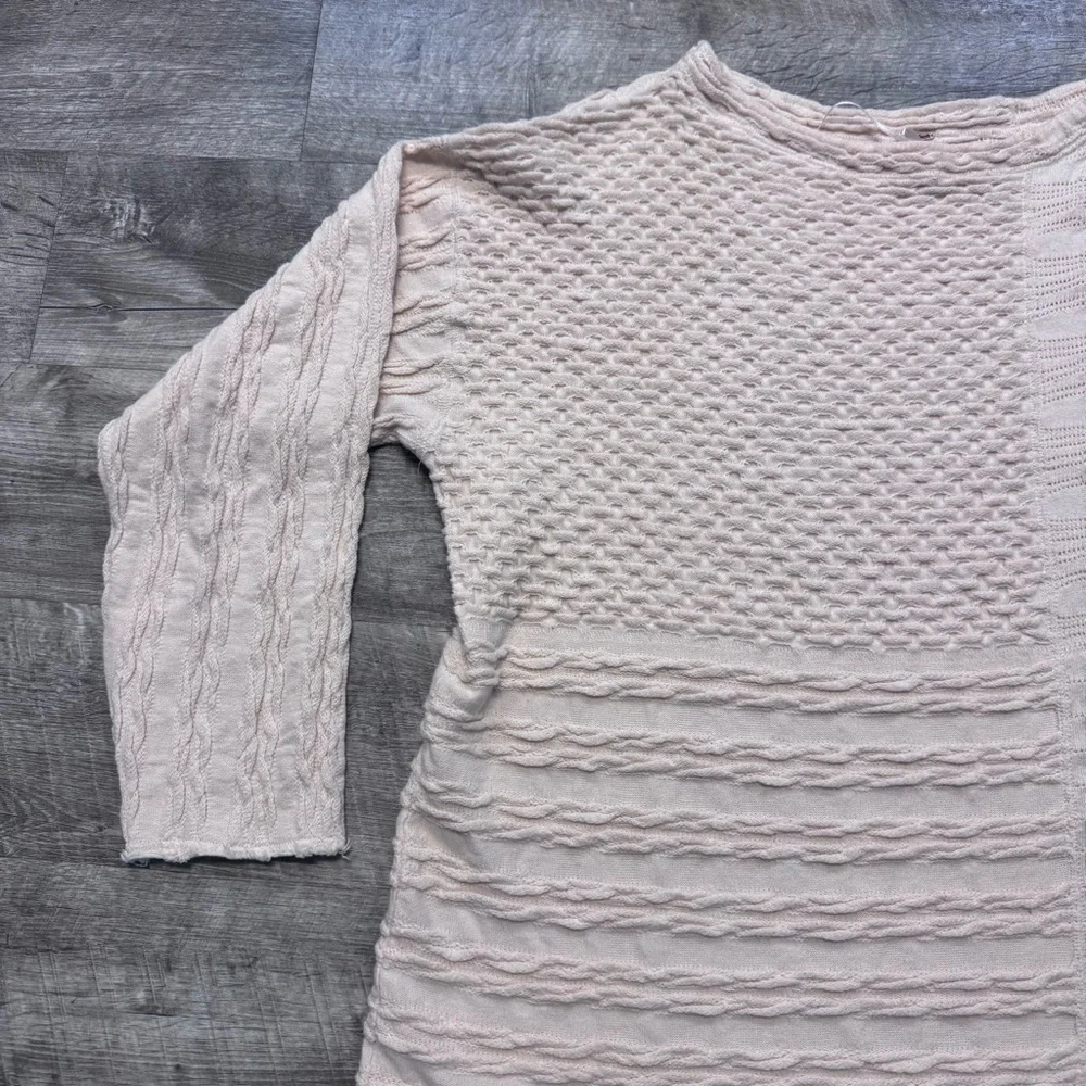 Free People Extra Textured Creme Pullover Crew Neck Sweater Womens Sz. M